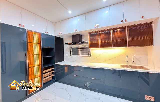 Kitchen set Kebon Jeruk Jakarta Barat, pesan hari ini, besok langsung survei dan ukur.